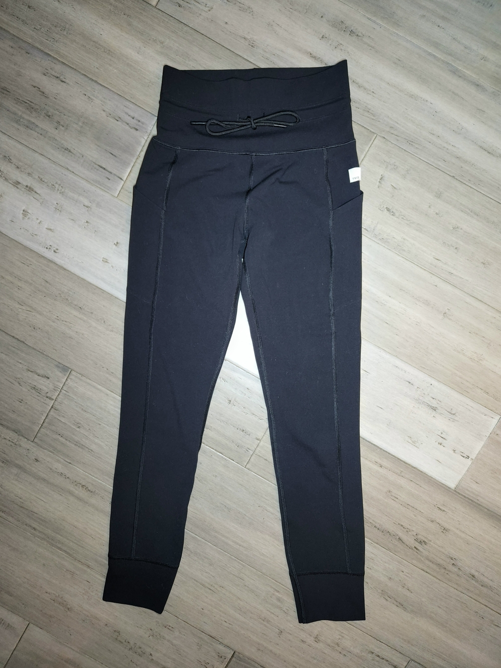 Vuori Black Daily Joggers High-Waist Performance Leggings